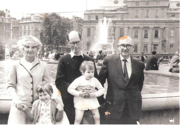 isaacson_fam_1970.jpg